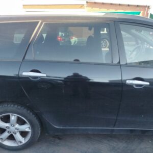 PUERTA TRASERA DERECHA MITSUBISHI GRANDIS (NA0W)