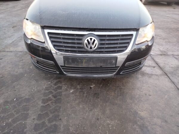 PARAGOLPES DELANTERO VOLKSWAGEN PASSAT VARIANT (3C5)