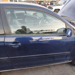PUERTA DELANTERA DERECHA VOLKSWAGEN POLO IV (9N1)