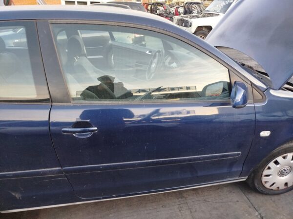 PUERTA DELANTERA DERECHA VOLKSWAGEN POLO IV (9N1)