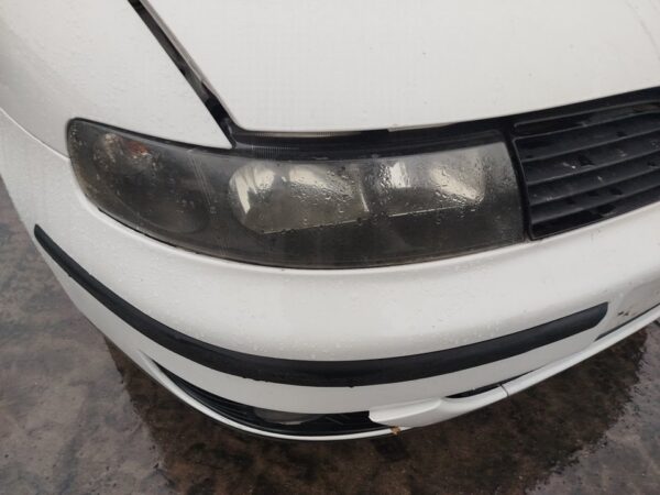 FARO DERECHO SEAT TOLEDO (1M2)