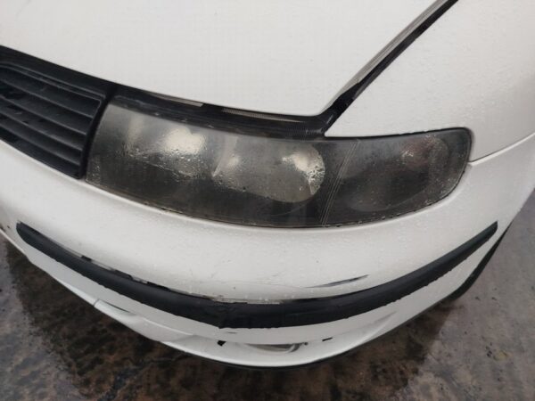 FARO IZQUIERDO SEAT TOLEDO (1M2)