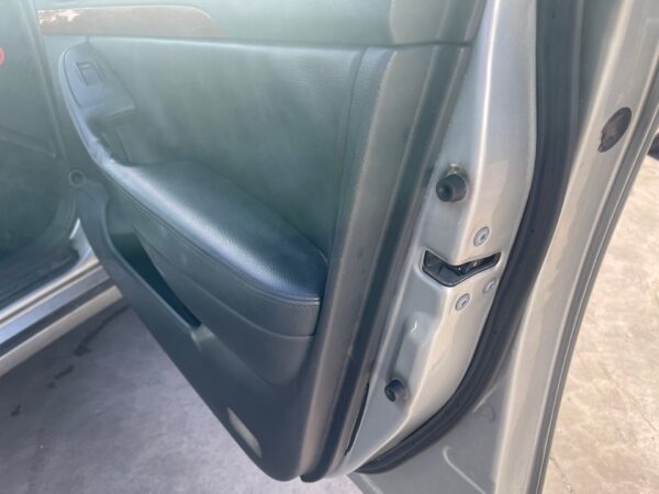 ELEVALUNAS DELANTERO DERECHO TOYOTA AVENSIS BERLINA (T25)
