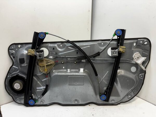 ELEVALUNAS DELANTERO IZQUIERDO VOLKSWAGEN POLO IV (9N3)