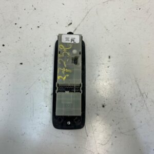 MANDO ELEVALUNAS DELANTERO IZQUIERDO NISSAN QASHQAI (J10)