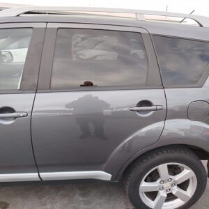 PUERTA TRASERA IZQUIERDA MITSUBISHI OUTLANDER (CW0)