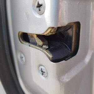 CERRADURA PUERTA DELANTERA IZQUIERDA NISSAN MICRA (K12E)