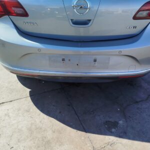 PARAGOLPES TRASERO OPEL ASTRA J BERLINA 5P