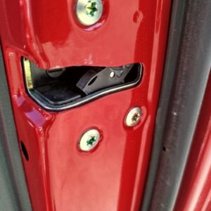 CERRADURA PUERTA TRASERA DERECHA KIA RIO (YB)