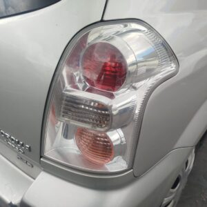 PILOTO TRASERO DERECHO TOYOTA COROLLA VERSO (R1)