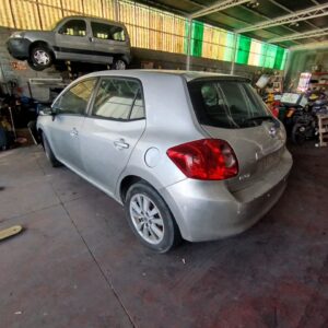PILOTO TRASERO IZQUIERDO TOYOTA AURIS (E15)