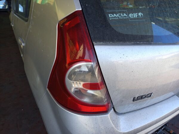 PILOTO TRASERO IZQUIERDO DACIA SANDERO