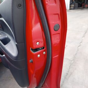 CERRADURA PUERTA DELANTERA DERECHA KIA RIO (UB)