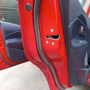 CERRADURA PUERTA TRASERA IZQUIERDA KIA RIO (UB)