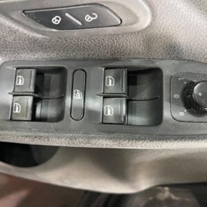 MANDO ELEVALUNAS DELANTERO IZQUIERDO VOLKSWAGEN GOLF VI (5K1)(10.2008)