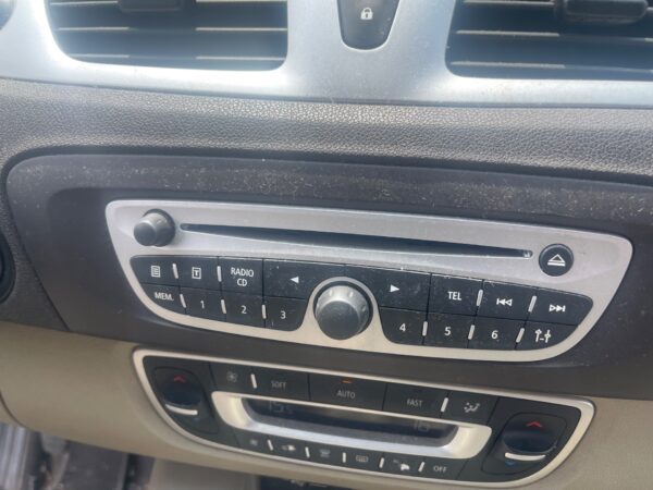 SISTEMA AUDIO / RADIO CD RENAULT SCENIC III (JZ)