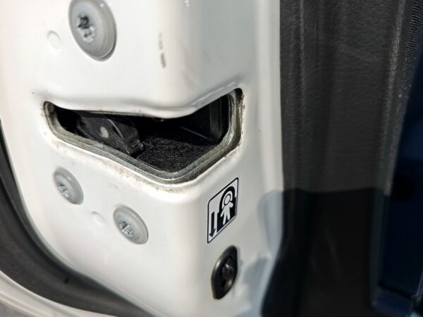 CERRADURA PUERTA TRASERA IZQUIERDA TOYOTA AURIS TOURING SPORTS (E18)
