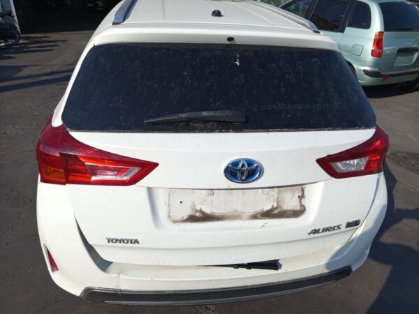 PORTON TRASERO TOYOTA AURIS TOURING SPORTS (E18)