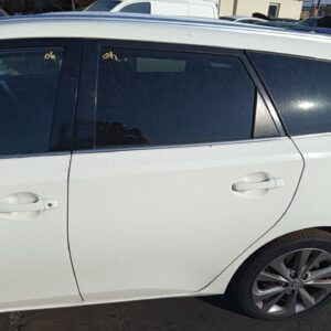 PUERTA TRASERA IZQUIERDA TOYOTA AURIS TOURING SPORTS (E18)