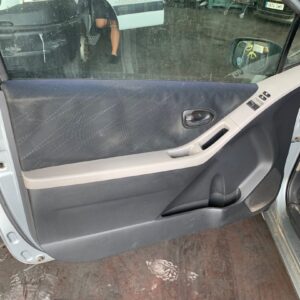ELEVALUNAS DELANTERO IZQUIERDO TOYOTA YARIS (KSP9/SCP9/NLP9)