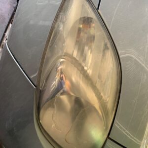 FARO DERECHO TOYOTA YARIS (KSP9/SCP9/NLP9)
