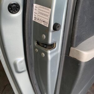 CERRADURA PUERTA DELANTERA IZQUIERDA TOYOTA YARIS (KSP9/SCP9/NLP9)