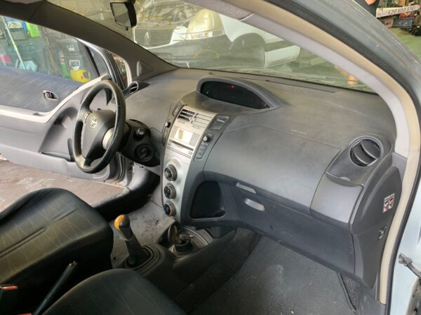 MANDO MULTIFUNCION TOYOTA YARIS (KSP9/SCP9/NLP9)