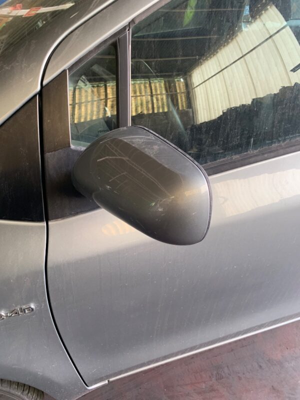 RETROVISOR IZQUIERDO TOYOTA YARIS (KSP9/SCP9/NLP9)