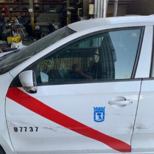 PUERTA DELANTERA IZQUIERDA SKODA RAPID (NH)