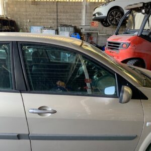 PUERTA DELANTERA DERECHA RENAULT MEGANE II BERLINA 5P