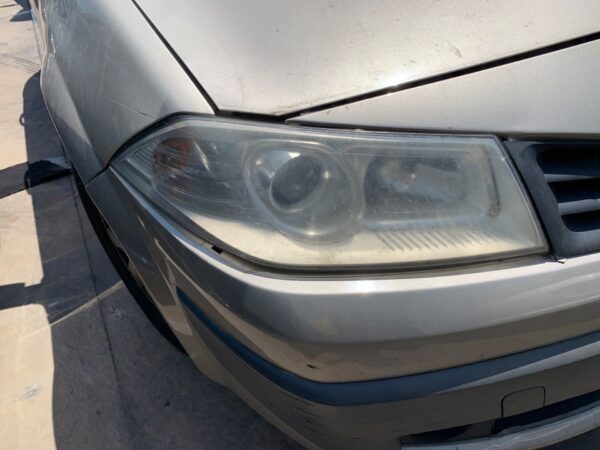 FARO DERECHO RENAULT MEGANE II BERLINA 5P