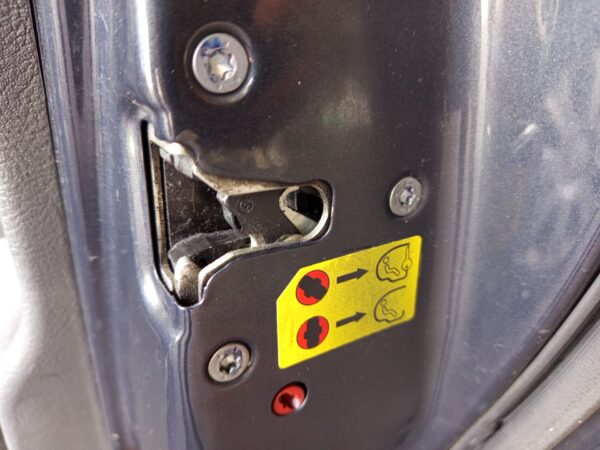 CERRADURA PUERTA DELANTERA IZQUIERDA CITROEN C5 BERLINA