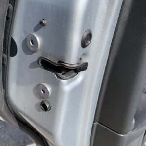 CERRADURA PUERTA TRASERA IZQUIERDA CITROEN C4 BERLINA