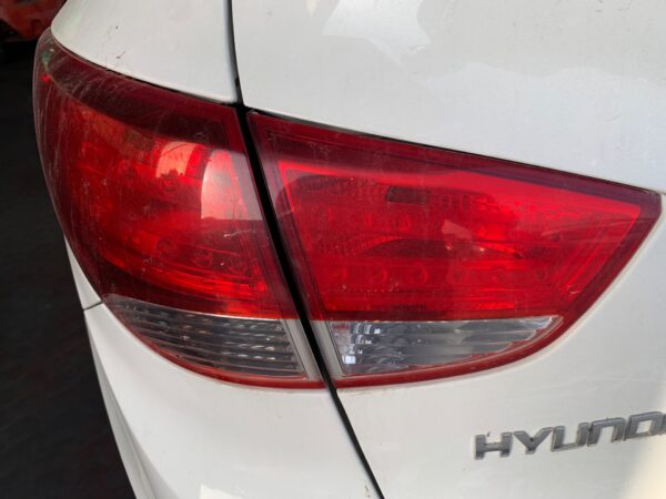 PILOTO TRASERO IZQUIERDO INTERIOR HYUNDAI IX35 (EL/LM)