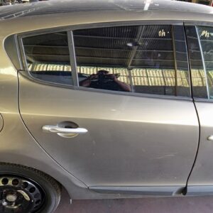 PUERTA TRASERA DERECHA RENAULT MEGANE III BERLINA 5P