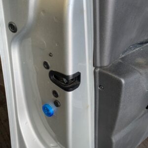 CERRADURA PUERTA TRASERA IZQUIERDA