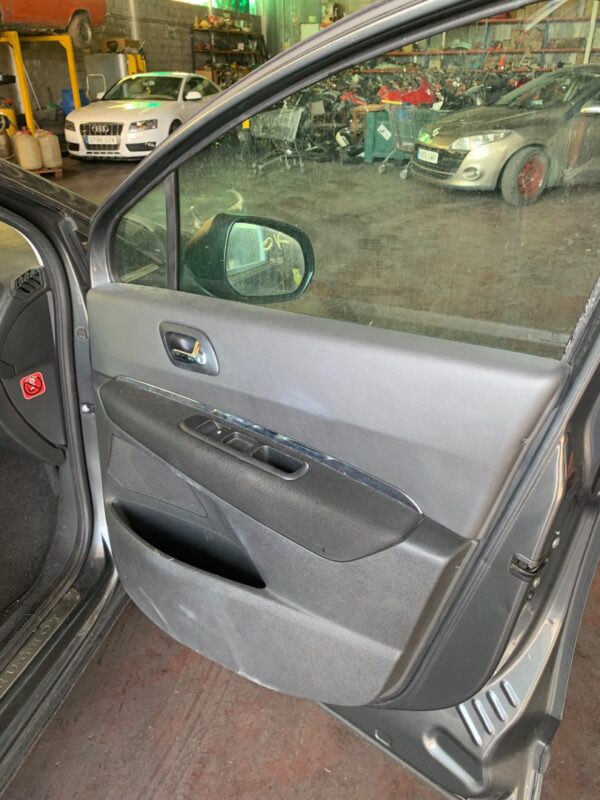 ELEVALUNAS DELANTERO DERECHO PEUGEOT 5008