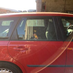 PUERTA TRASERA DERECHA VOLVO V50 FAMILIAR