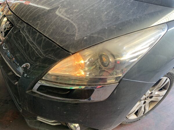 FARO IZQUIERDO PEUGEOT 5008