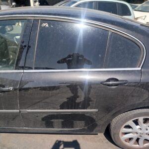 PUERTA TRASERA IZQUIERDA RENAULT LAGUNA III BERLINA