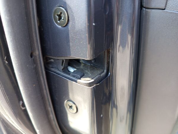 CERRADURA PUERTA DELANTERA IZQUIERDA MAZDA 5 BERLINA (CR)