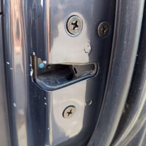 CERRADURA PUERTA DELANTERA DERECHA MAZDA 5 BERLINA (CR)