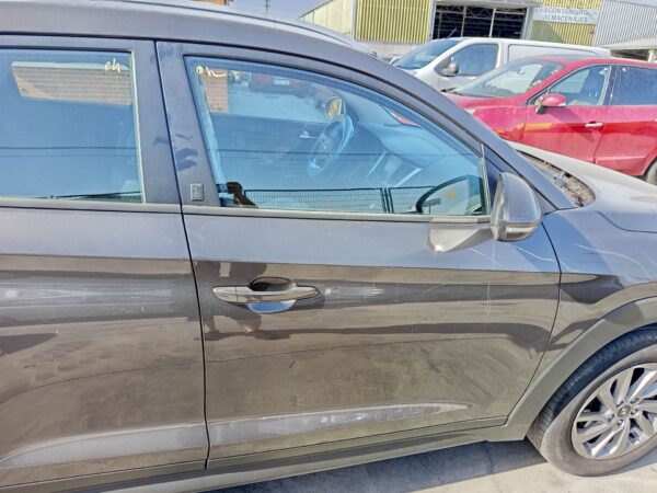 PUERTA DELANTERA DERECHA HYUNDAI TUCSON (TL)