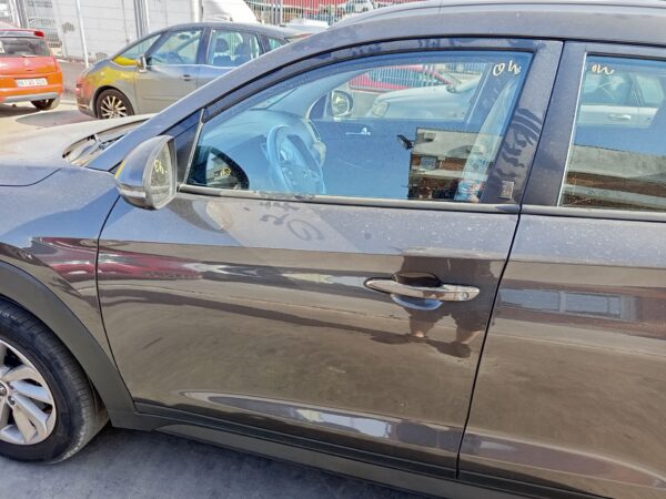 PUERTA DELANTERA IZQUIERDA HYUNDAI TUCSON (TL)