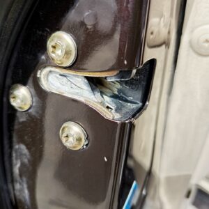 CERRADURA PUERTA TRASERA IZQUIERDA SSANGYONG REXTON