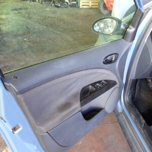 ELEVALUNAS DELANTERO IZQUIERDO SEAT ALTEA (5P1)