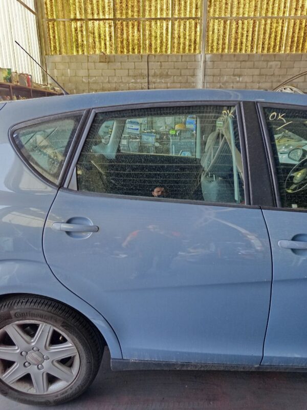 PUERTA TRASERA DERECHA SEAT ALTEA (5P1)
