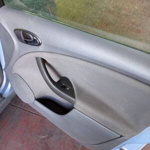 ELEVALUNAS DELANTERO DERECHO SEAT ALTEA (5P1)