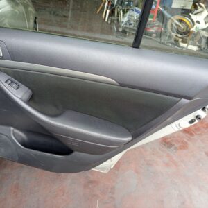ELEVALUNAS TRASERO DERECHO TOYOTA AVENSIS BERLINA (T25)
