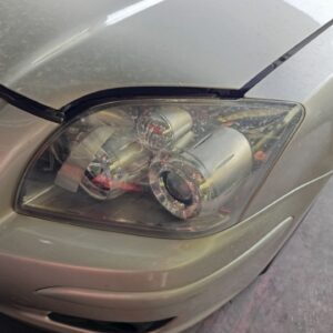 FARO IZQUIERDO TOYOTA AVENSIS BERLINA (T25)